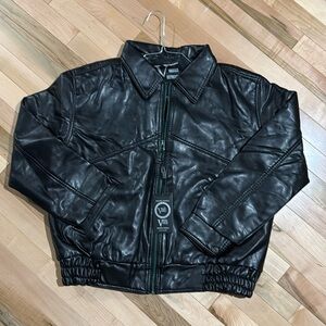 Men’s leather bomber jacket